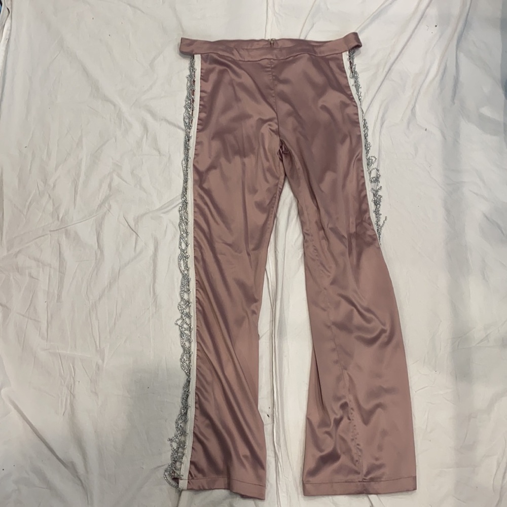 Two piece set - Picture 2 of 4